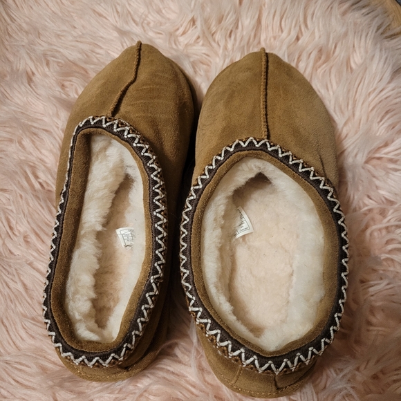 UGG Tasman Slippers